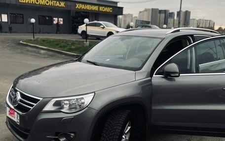 Volkswagen Tiguan I, 2009 год, 1 380 000 рублей, 2 фотография