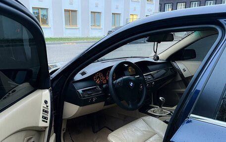 BMW 5 серия, 2004 год, 1 500 000 рублей, 17 фотография