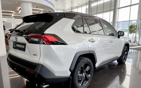 Toyota RAV4, 2020 год, 3 627 000 рублей, 5 фотография