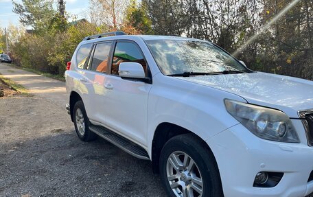 Toyota Land Cruiser Prado 150 рестайлинг 2, 2013 год, 3 299 999 рублей, 2 фотография