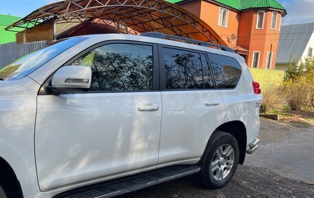 Toyota Land Cruiser Prado 150 рестайлинг 2, 2013 год, 3 299 999 рублей, 4 фотография