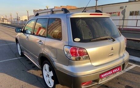 Mitsubishi Outlander III рестайлинг 3, 2005 год, 745 000 рублей, 3 фотография