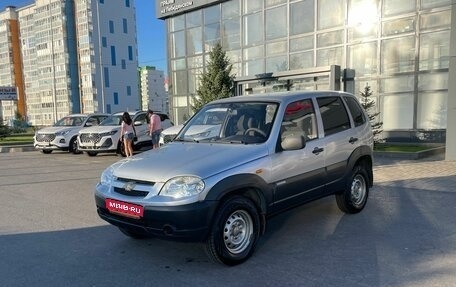 Chevrolet Niva I рестайлинг, 2018 год, 820 000 рублей, 1 фотография