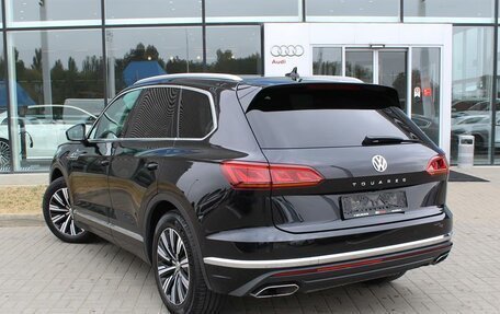 Volkswagen Touareg III, 2020 год, 4 890 000 рублей, 7 фотография