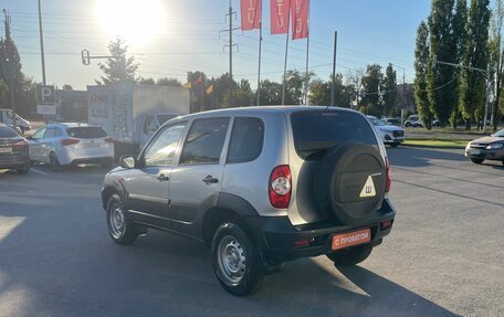 Chevrolet Niva I рестайлинг, 2018 год, 820 000 рублей, 7 фотография