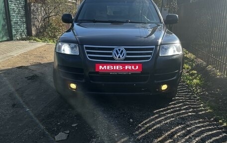 Volkswagen Touareg III, 2005 год, 1 050 000 рублей, 2 фотография