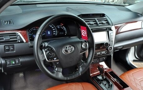 Toyota Camry, 2013 год, 1 600 000 рублей, 10 фотография