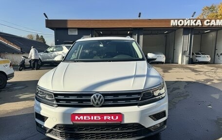 Volkswagen Tiguan II, 2019 год, 3 500 000 рублей, 2 фотография