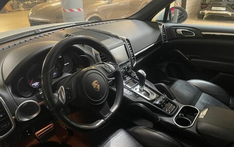 Porsche Cayenne III, 2013 год, 2 700 000 рублей, 2 фотография