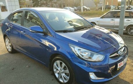 Hyundai Solaris II рестайлинг, 2011 год, 970 000 рублей, 6 фотография