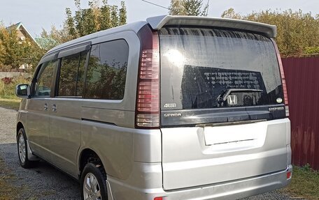 Honda Stepwgn II рестайлинг, 2005 год, 1 100 000 рублей, 16 фотография