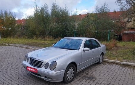 Mercedes-Benz E-Класс, 2001 год, 540 000 рублей, 1 фотография