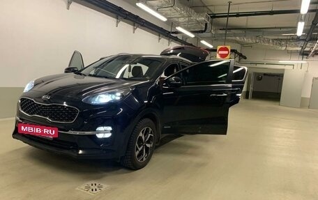 KIA Sportage IV рестайлинг, 2018 год, 2 630 000 рублей, 2 фотография