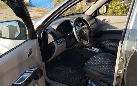 Mitsubishi L200 IV рестайлинг, 2012 год, 1 370 000 рублей, 12 фотография