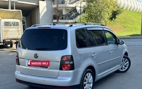 Volkswagen Touran III, 2009 год, 800 000 рублей, 5 фотография