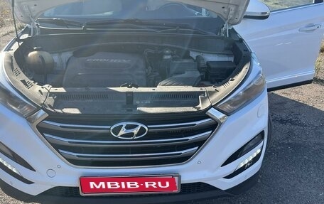 Hyundai Tucson III, 2017 год, 2 400 000 рублей, 11 фотография