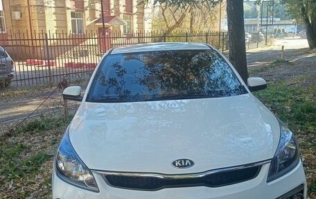 KIA Rio IV, 2018 год, 1 450 000 рублей, 2 фотография