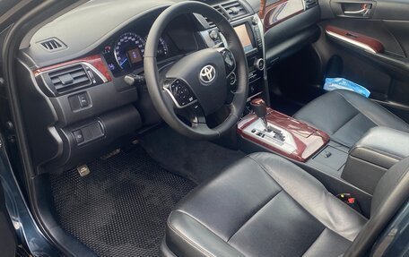 Toyota Camry, 2012 год, 1 830 000 рублей, 8 фотография