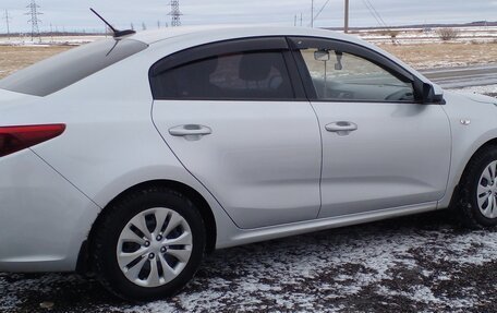 KIA Rio IV, 2017 год, 1 600 000 рублей, 3 фотография