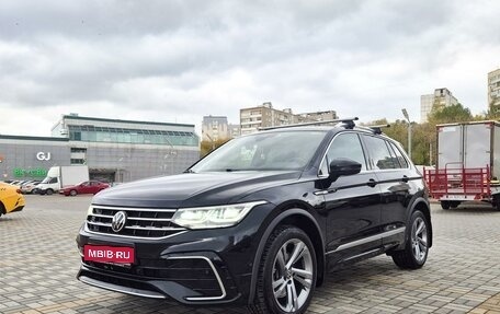 Volkswagen Tiguan II, 2021 год, 3 900 000 рублей, 1 фотография