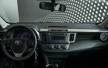 Toyota RAV4, 2014 год, 1 546 600 рублей, 9 фотография