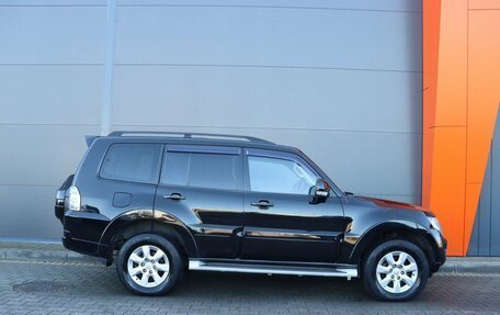 Mitsubishi Pajero IV, 2013 год, 2 299 000 рублей, 3 фотография