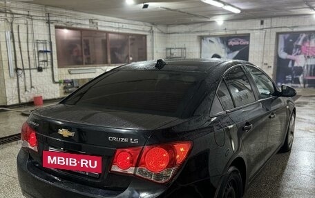 Chevrolet Cruze II, 2009 год, 785 000 рублей, 7 фотография