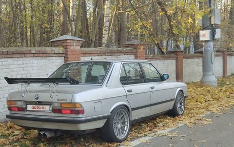 BMW 5 серия, 1983 год, 850 000 рублей, 6 фотография