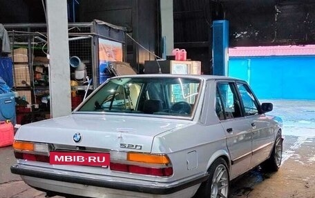 BMW 5 серия, 1983 год, 850 000 рублей, 28 фотография