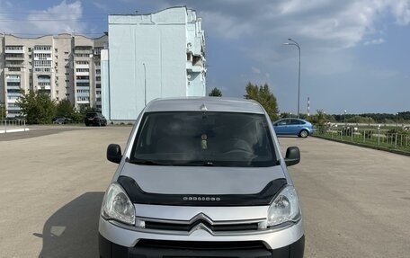 Citroen Berlingo II рестайлинг, 2012 год, 700 000 рублей, 1 фотография