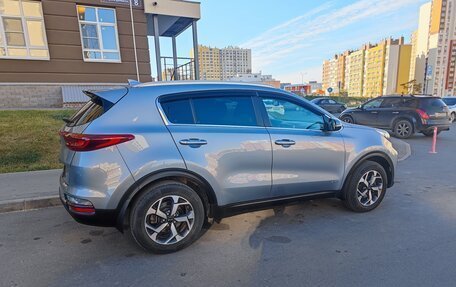 KIA Sportage IV рестайлинг, 2019 год, 2 600 000 рублей, 25 фотография