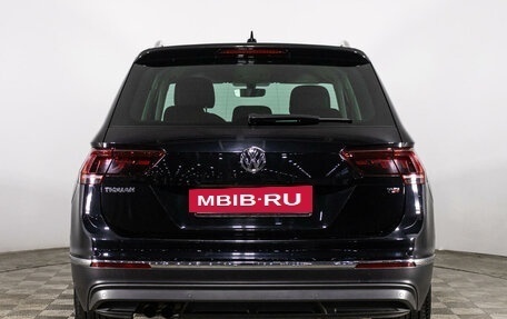 Volkswagen Tiguan II, 2017 год, 2 589 000 рублей, 6 фотография