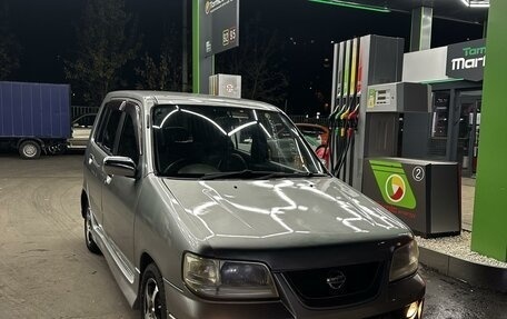 Nissan Cube II, 2002 год, 300 000 рублей, 1 фотография