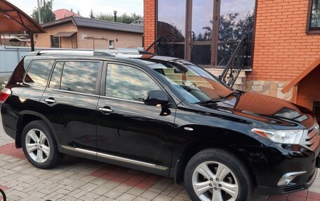 Toyota Highlander III, 2012 год, 2 650 000 рублей, 7 фотография