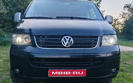 Volkswagen Multivan T5, 2004 год, 1 400 000 рублей, 1 фотография