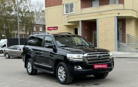 Toyota Land Cruiser 200, 2016 год, 6 900 000 рублей, 1 фотография