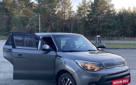 KIA Soul II рестайлинг, 2017 год, 1 550 000 рублей, 19 фотография