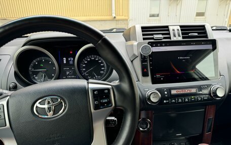 Toyota Land Cruiser Prado 150 рестайлинг 2, 2016 год, 4 400 000 рублей, 7 фотография