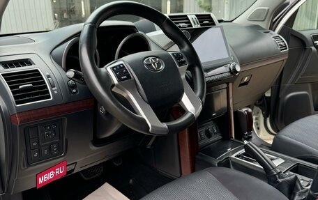 Toyota Land Cruiser Prado 150 рестайлинг 2, 2016 год, 4 400 000 рублей, 4 фотография