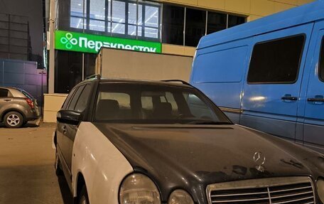 Mercedes-Benz E-Класс, 1998 год, 580 000 рублей, 4 фотография