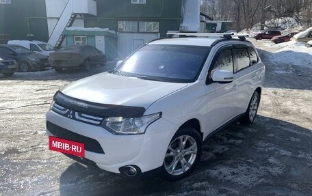 Mitsubishi Outlander III рестайлинг 3, 2012 год, 2 000 000 рублей, 16 фотография