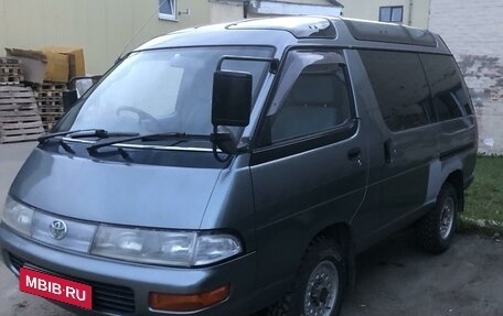 Toyota Town Ace III, 1998 год, 550 000 рублей, 2 фотография