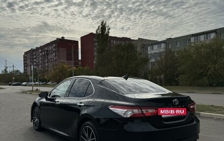 Toyota Camry, 2018 год, 2 830 000 рублей, 5 фотография