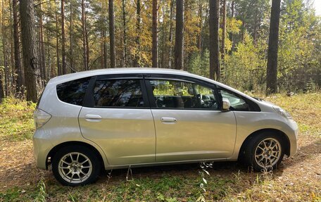 Honda Fit III, 2011 год, 880 000 рублей, 10 фотография