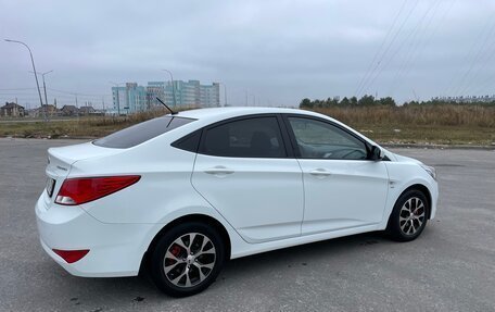 Hyundai Solaris II рестайлинг, 2015 год, 1 320 000 рублей, 6 фотография