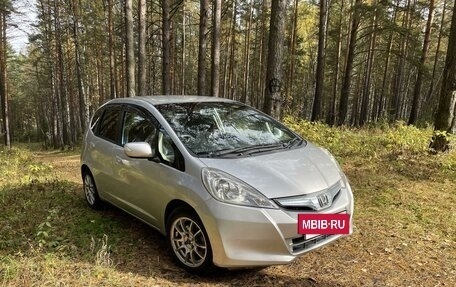 Honda Fit III, 2011 год, 880 000 рублей, 11 фотография