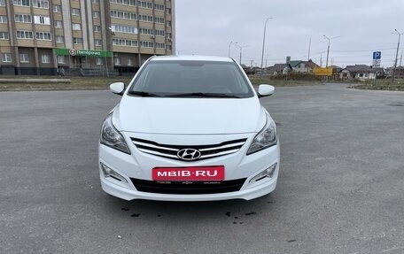 Hyundai Solaris II рестайлинг, 2015 год, 1 320 000 рублей, 3 фотография