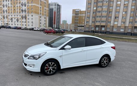 Hyundai Solaris II рестайлинг, 2015 год, 1 320 000 рублей, 11 фотография