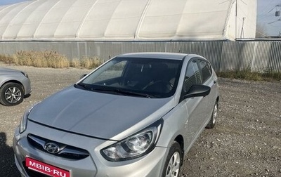 Hyundai Solaris II рестайлинг, 2011 год, 844 000 рублей, 1 фотография