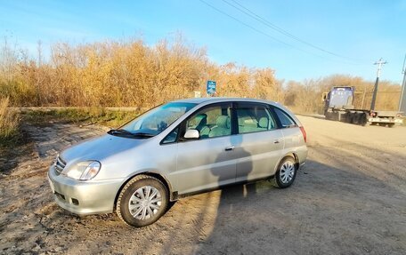 Toyota Nadia, 2000 год, 750 000 рублей, 2 фотография